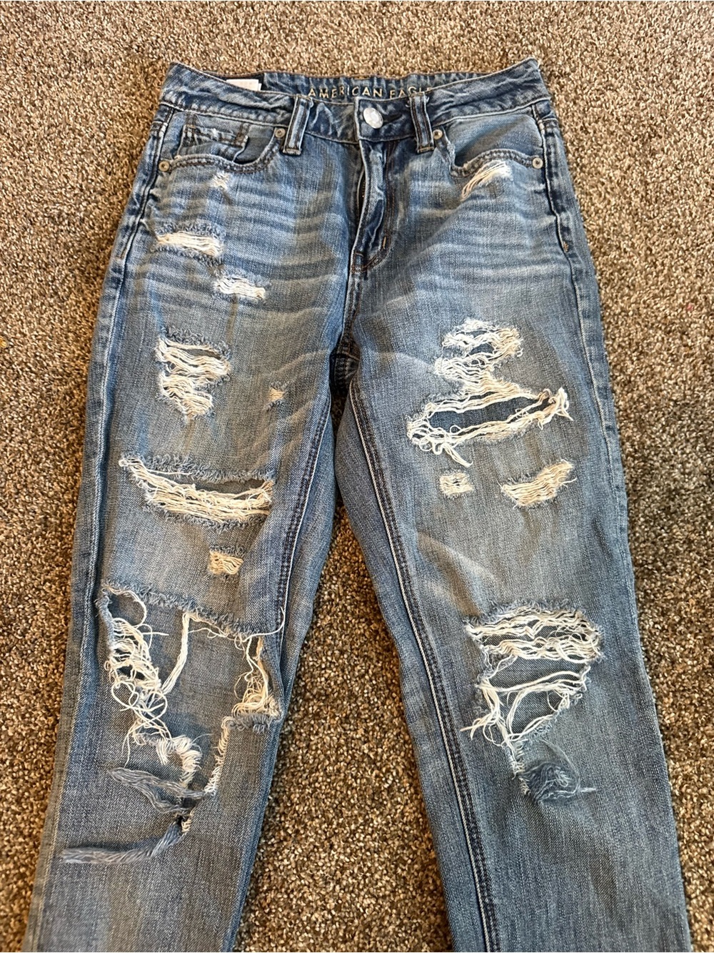 American Eagle Distressed Light Wash Ripped Jeans